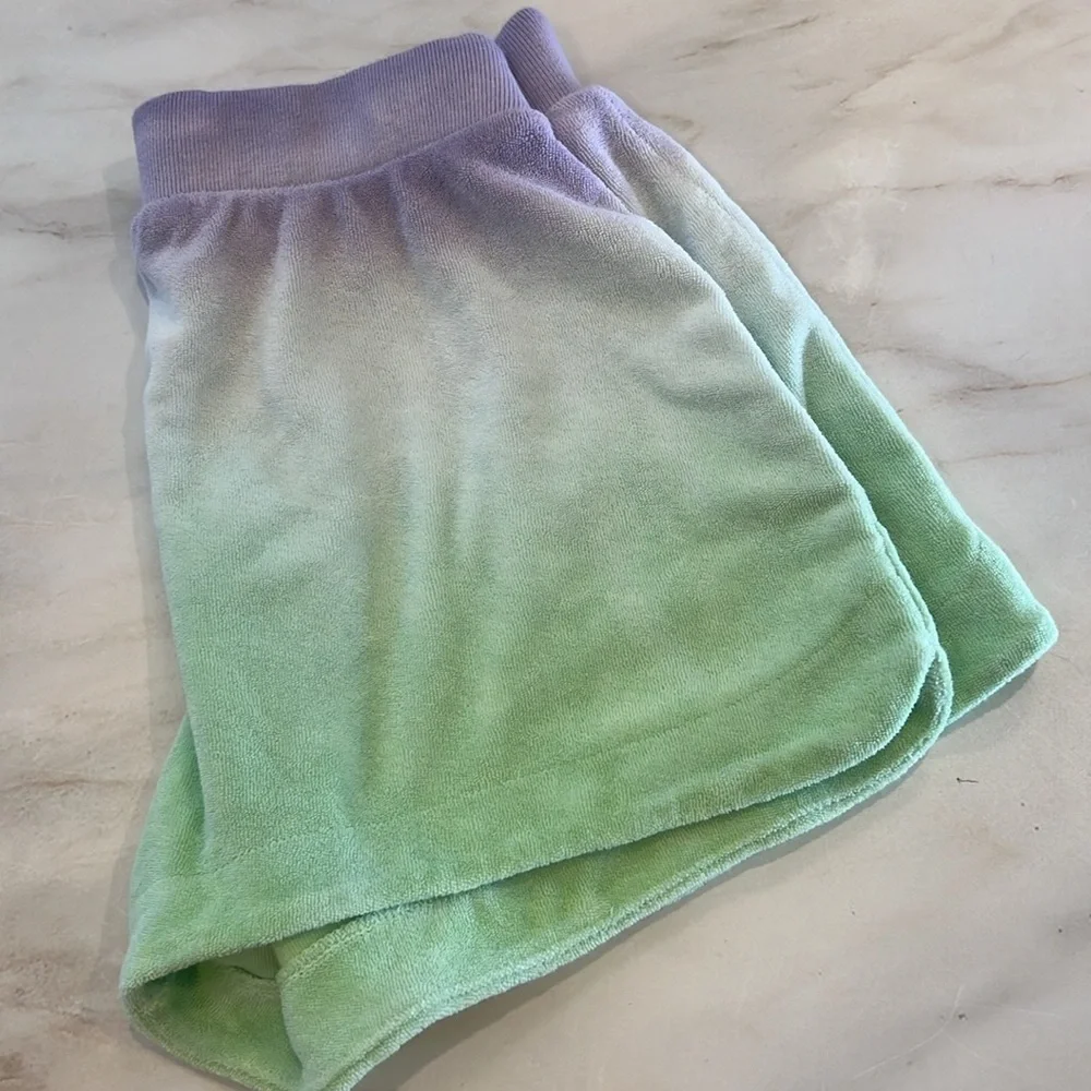 Gap Ombré Pull On shorts!